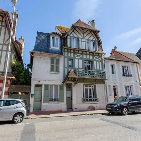 펜션 Victor Hugo By Interhome *