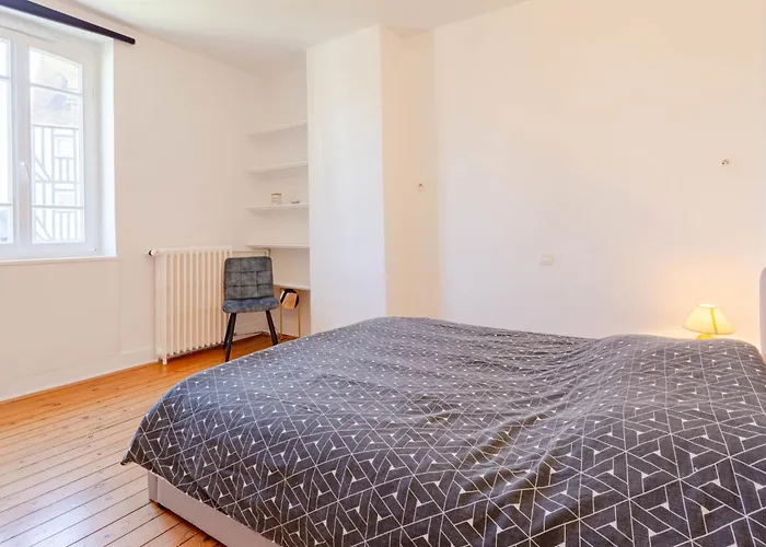 Victor Hugo By Interhome