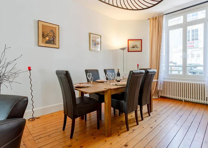 Victor Hugo By Interhome Feriehus